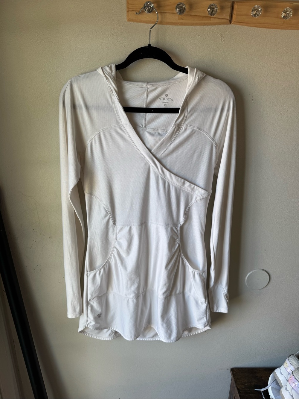 Athleta White Wick-It Wader Swim Coverup Hooded Tunic XS UPF 50 Sun Shirt